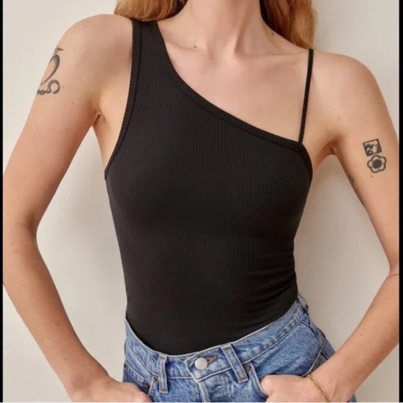 Reformation Evans Black Ribbed Asymmetrical Tank Top Size XS - Picture 9 of 9